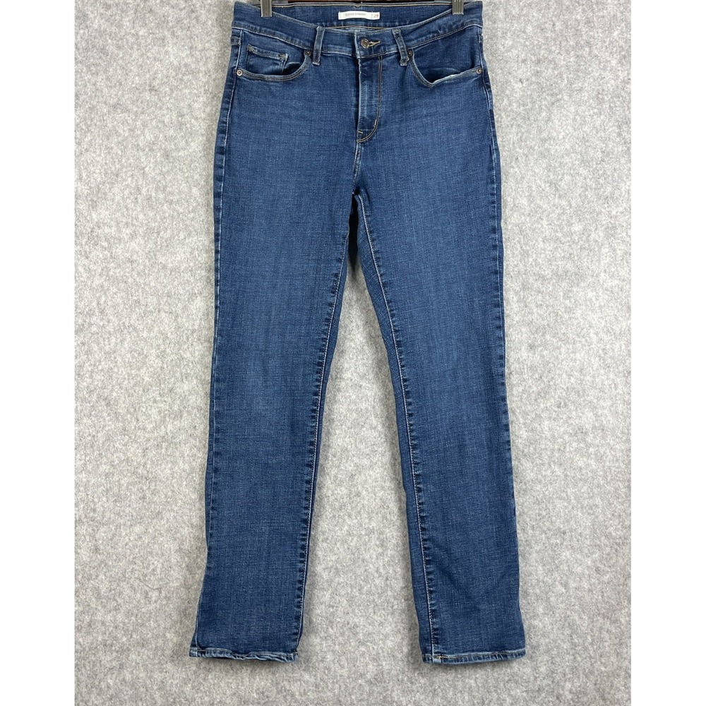 Levis Classic Straight Jeans Womens 8M 29x29 Blue Mid Rise Medium Wash
